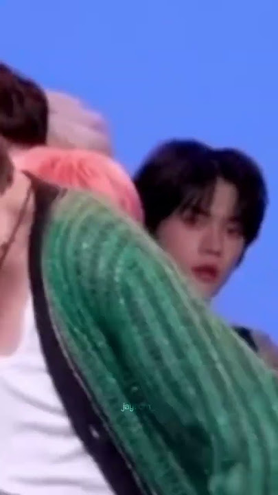 sugar rush ride relay dance on crack #txt #kpop #shorts