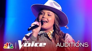 Ellie Mae sing "Merry Go 'Round" on The Voice 2019 Blind Auditions