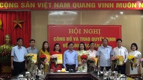 UBND huyện Thạch Thất công bố và trao Quyết định về công tác cán bộ