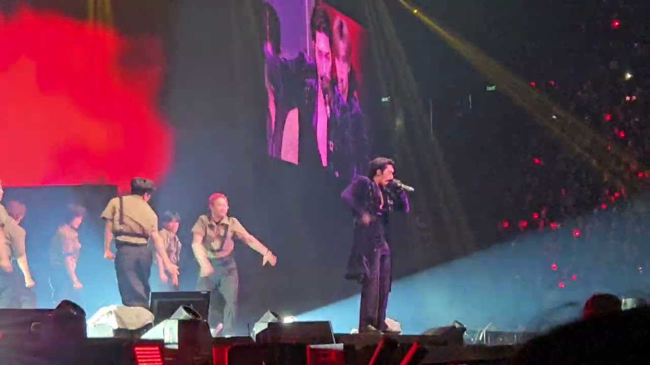 ATEEZ Hongjoong guitar solo + GUERILLA flag version Milano 20-01-25 TOWARDS THE LIGHT Will to power