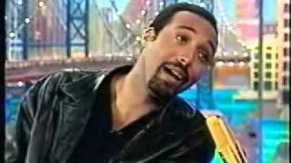 Jesse L Martin sings to Rosie O'Donnell