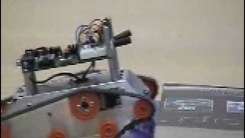 Boe-Bot Robot with Tank Tread and Memsic Accelerometer