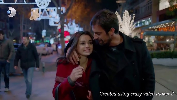 Hammomda yalangoch qizlarga josuslik qilish