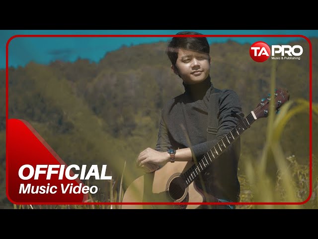 Maulana Ardiansyah - Perlahan [ Official Music Video ] class=