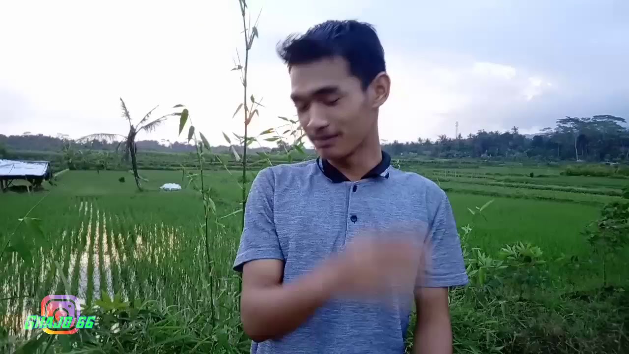 Tutorial cara memecahkan botol  kaca berisi  air  semua 