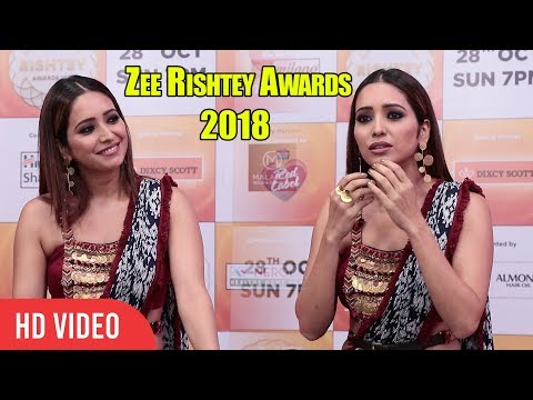 Asha Negi At Zee Rishtey Awards 2018 | #ZeeAwards2018