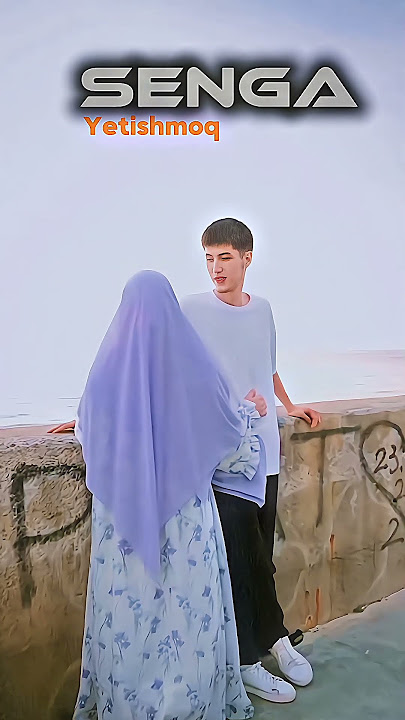 Porno külotlarni yechib oladi Internetda sut emizish