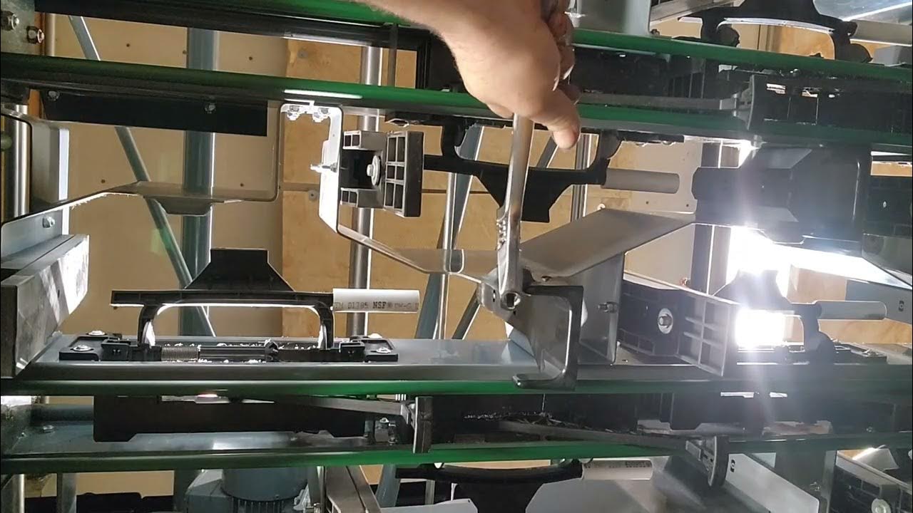 Brunswick GSX pinsetter. Pin station wedge guide bent. YouTube