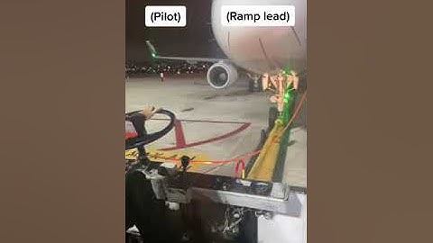 What Communication Happen Between Pilots And Ramp Leads #aviation