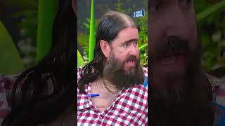 Ainda não conseguimos esquecer a Copa do Mundo por aqui #apraçaénossa #sbt
Toda quinta-feira é dia (ou noite, né!?) de A Praça é Nossa. Então, você já sabe que Carlos Alberto de Nóbrega e um time de humoristas da mais alta qualidade chegam com tudo nas telinhas do SBT com a missão de fazer você e o Cazalbé darem as melhores gargalhadas!
# Sobre o programa
A Praça É Nossa surgiu com Manoel de Nóbrega (1913-1976), que, de férias, vislumbrou esse sucesso, que há três décadas, cativa o público brasileiro.
Atualmente apresentado por Carlos Alberto de Nóbrega, o humorístico reúne os personagens mais queridos da TV.
Paulinho Gogó, João Plenário, Porpetone, Sangue, Chico da Tiana, entre outros, formam uma verdadeira seleção de craques do humor para fazer sua rotina muito mais divertida.
Inscreva-se no canal: https://www.youtube.com/user/SBTAPracaENossa
Siga nossa página no Instagram: https://www.instagram.com/apracaenossasbt/
E para mais informações sobre o programa, acesse: http://www.sbt.com.br/apracaenossa/ Ainda não conseguimos esquecer a Copa do Mundo por aqui #apraçaénossa #sbt
