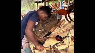 From Giant Log to Finished Boat: Master Boat Builders at Work