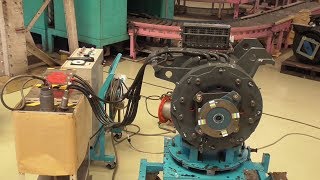Demonstration of the MT73 traction motor (for the 209 series and E231 series) rotation at JR East...