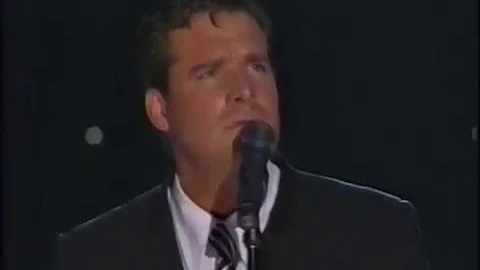 World renowned tenor, Michael Amante performs at t...