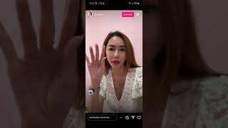 Download Lagu Aura Kasih live kelihatan belahan. MP3