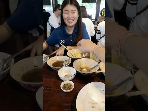 #Shorts ก๋วยเตี๋ยวห้อยขาริมน่าน พิดโลก