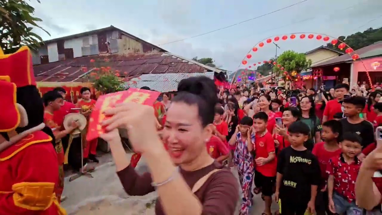 PERAYAAN IMLEK DI JAMTHANG SINGKAWANG