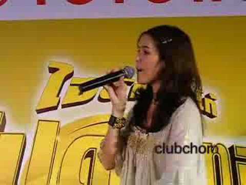 Chompoo Araya : เพลง เวลากับคนสองคน