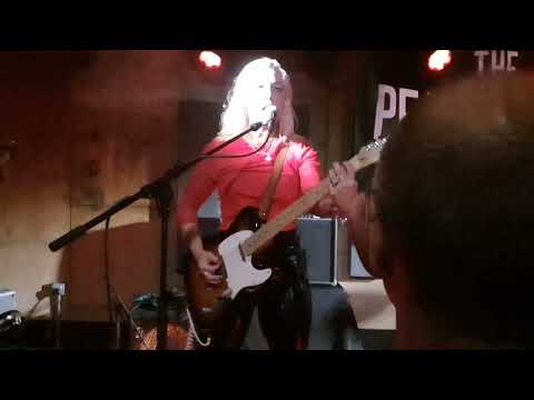 The Pearl Harts-