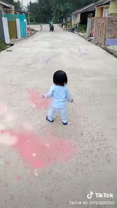 Anak kecil Wii wik