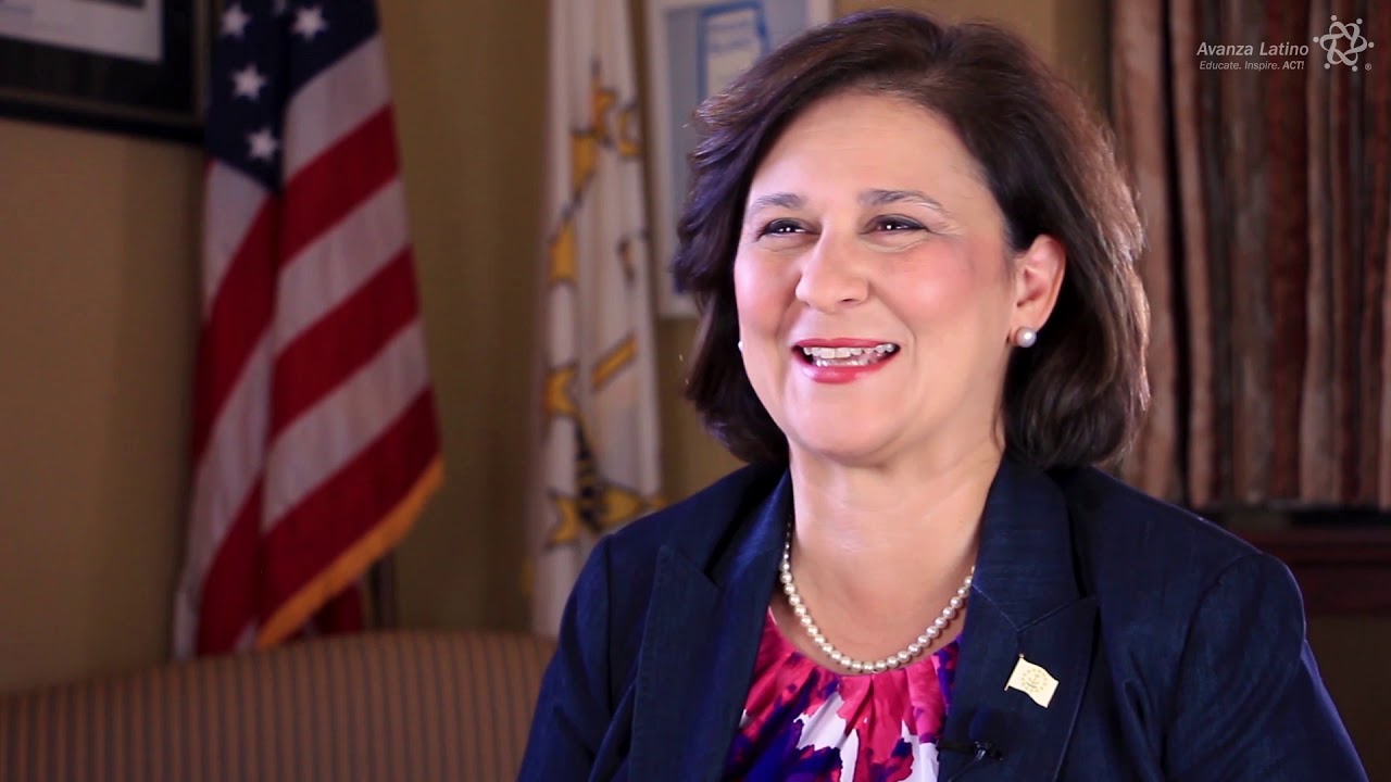 Avanza Latino: Interview with Secretary of State, Nellie Gorbea and Carter Rodriguez camera iphone 8 plus apk