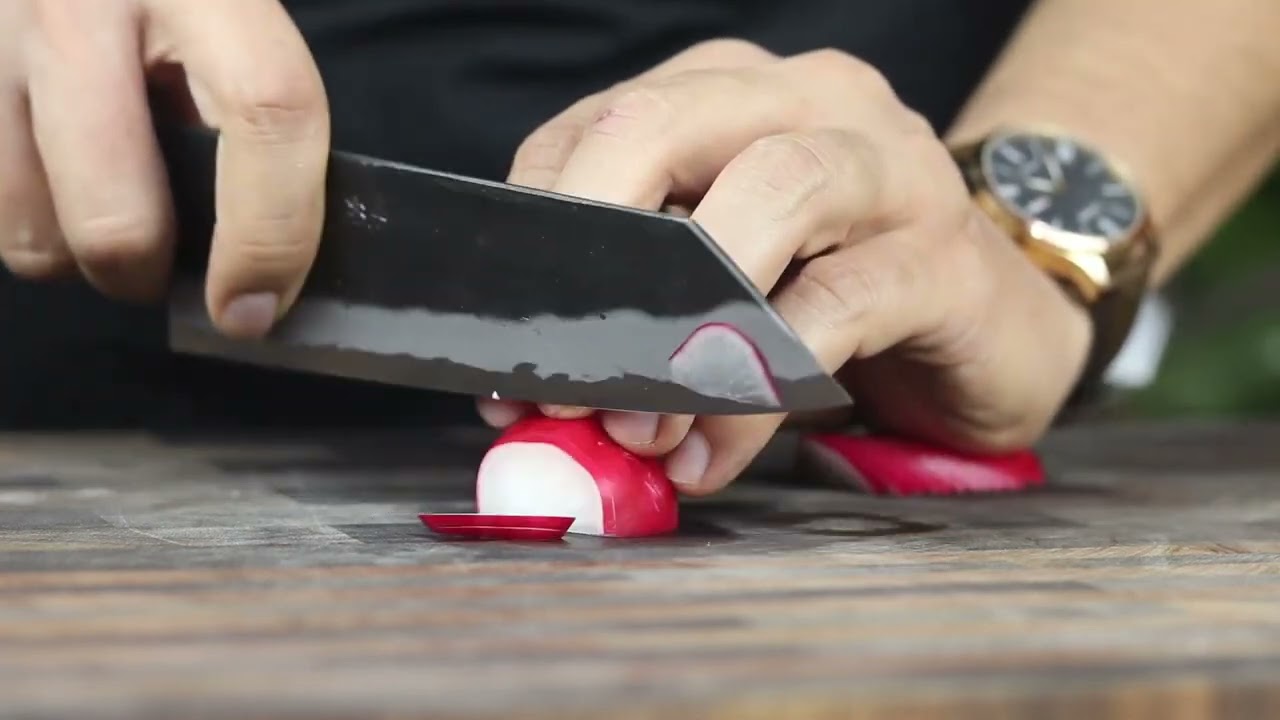 Masterful Precision: Kyohei Shindo Bunka Knife in Action at Tokushu Knife