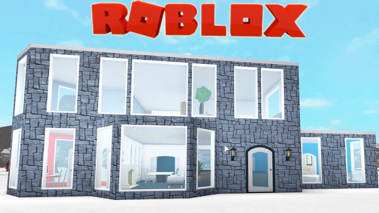 I Made My Bloxburg House Much Bigger Roblox Youtube
