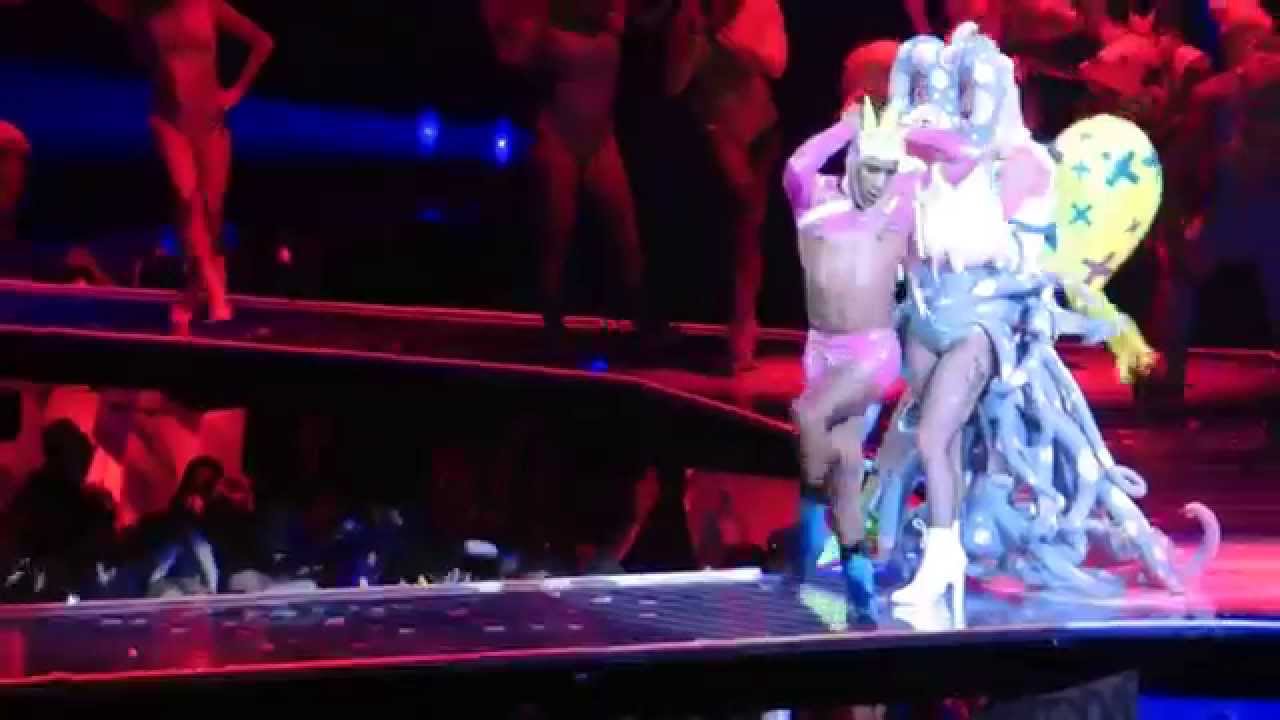 Lady Gaga - artRAVE - Paparazzi - Live @ Madison Square Garden NYC 13th May 2014