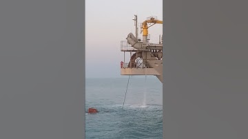 Dredger Vessel Connecting Pipeline #trending #ship #pipelineconnection #hopperdredger #rigger