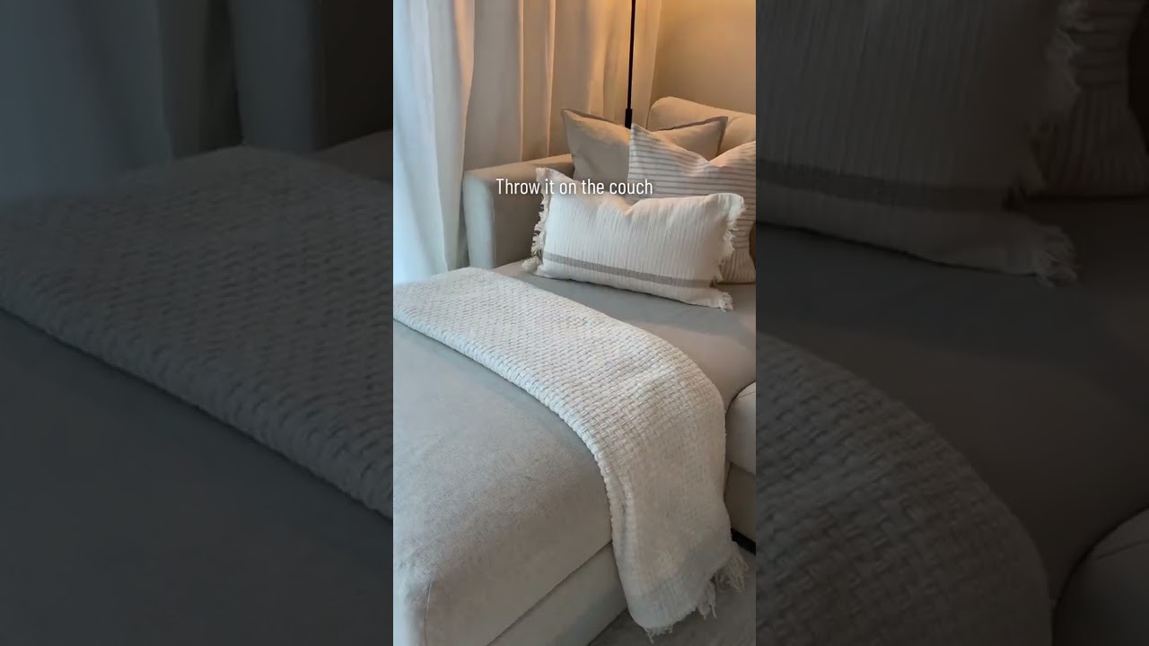 3 ways to style throw blanket 