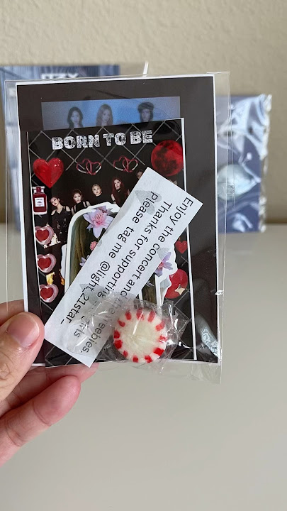 Cute ITZY freebies from Midzy(or Once🤭) Thank you! 😊 #itzy #twice #kpop #seattle #concert #midzy