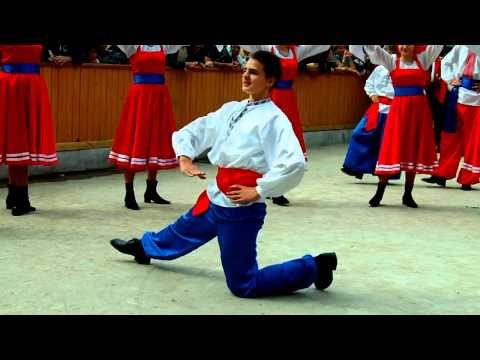 Video: Cum Să Dansezi Dansuri Populare Rusești