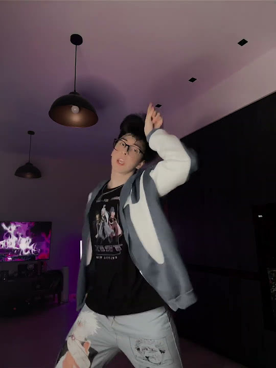#манхва #kpop #джин #animecosplay #манхвы #dance - YouTube