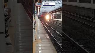 Kereta argo dodol melintas langsung di Jatinegara #kacikuray PSE-GRT