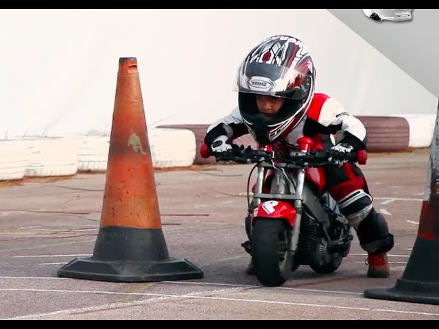 Escudero por supuesto Posada Niños de Dos Años en Moto, Como Conseguirlo, 2ª Parte. - YouTube