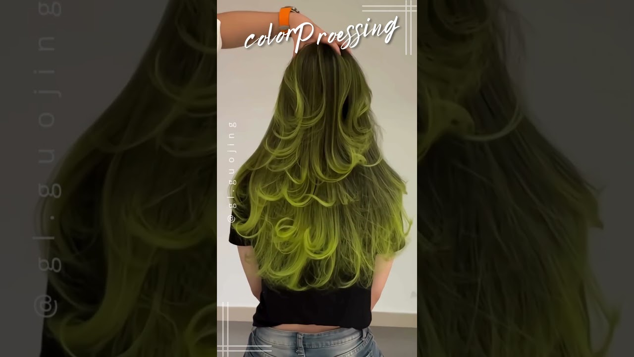 In coloring process 🌸🔥🔥🔥 blow dry-beautiful hair ❤️💈 