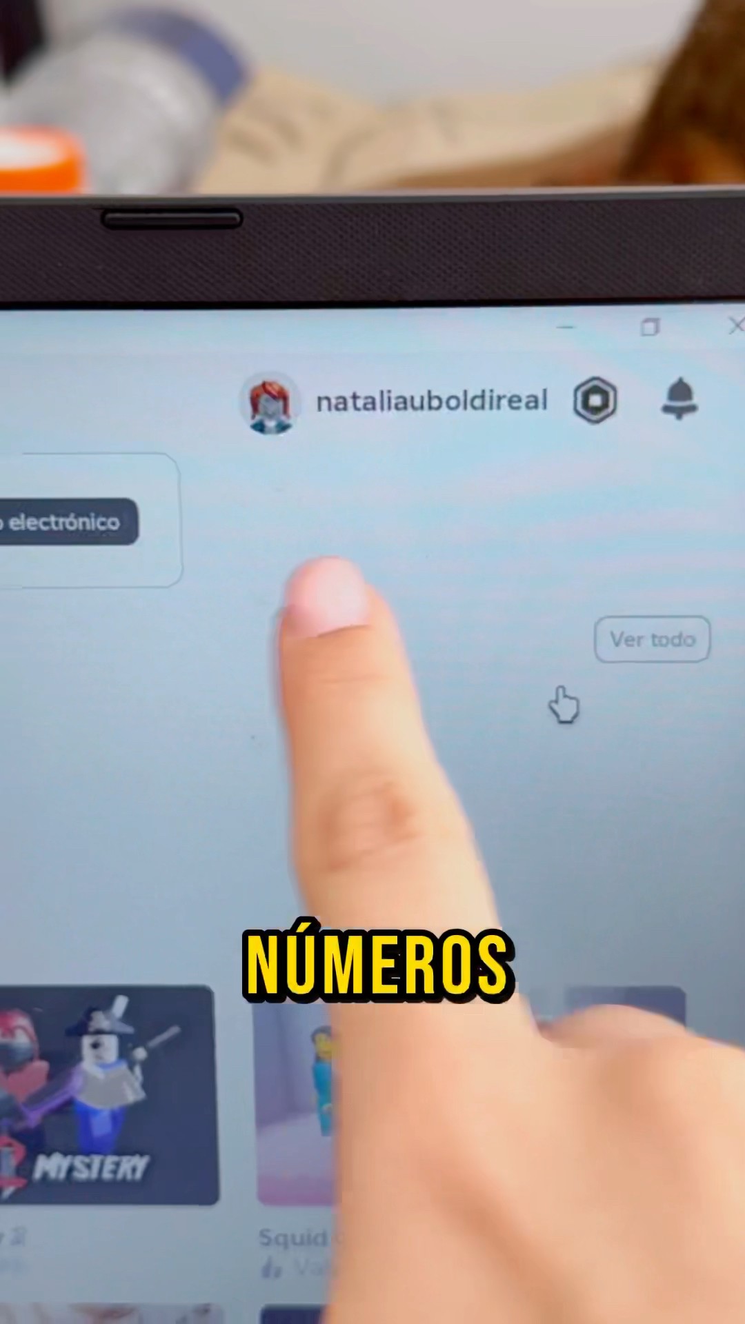 VOY A JUGAR ROBLOX CON VOS
