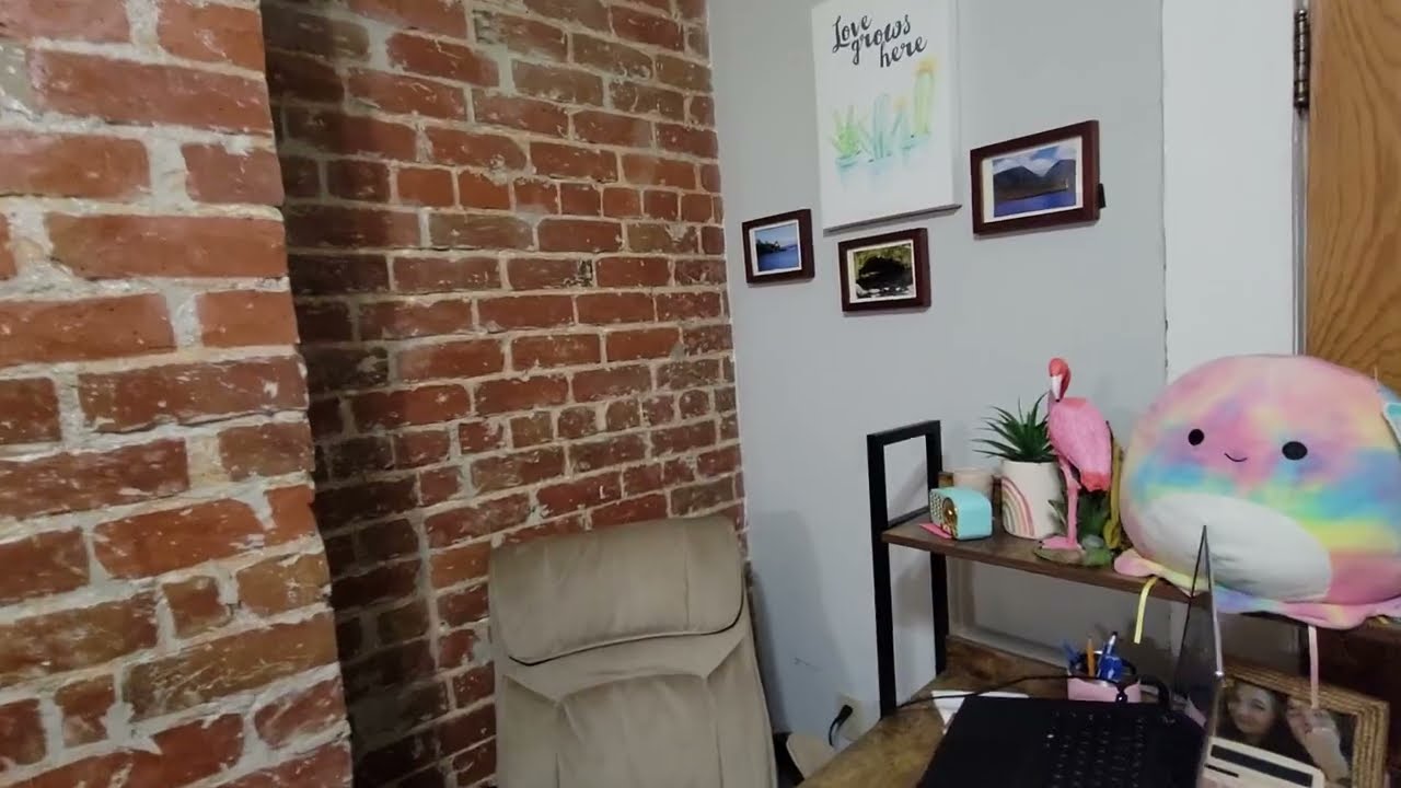 CubiCubi Computer Desk 40 inch with Storage Shelves Study Writing Table Review