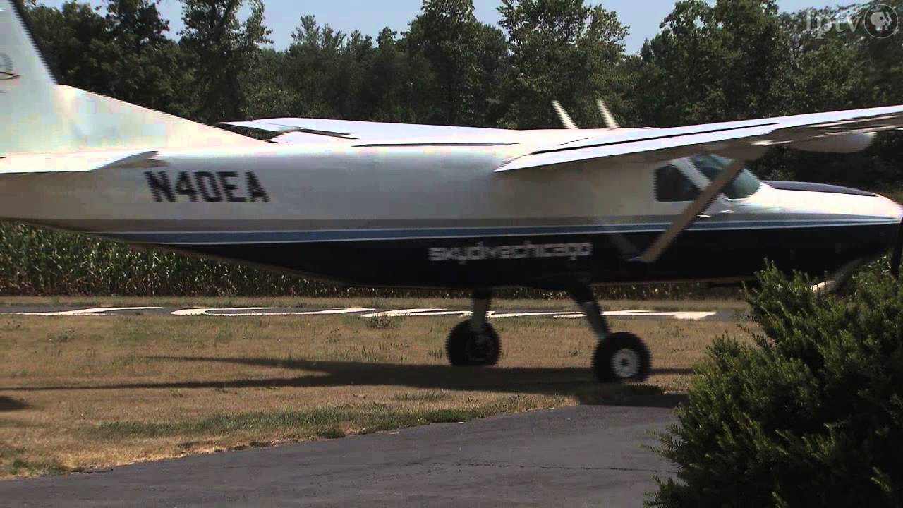 Skydiving, Brooklyn, Iowa YouTube