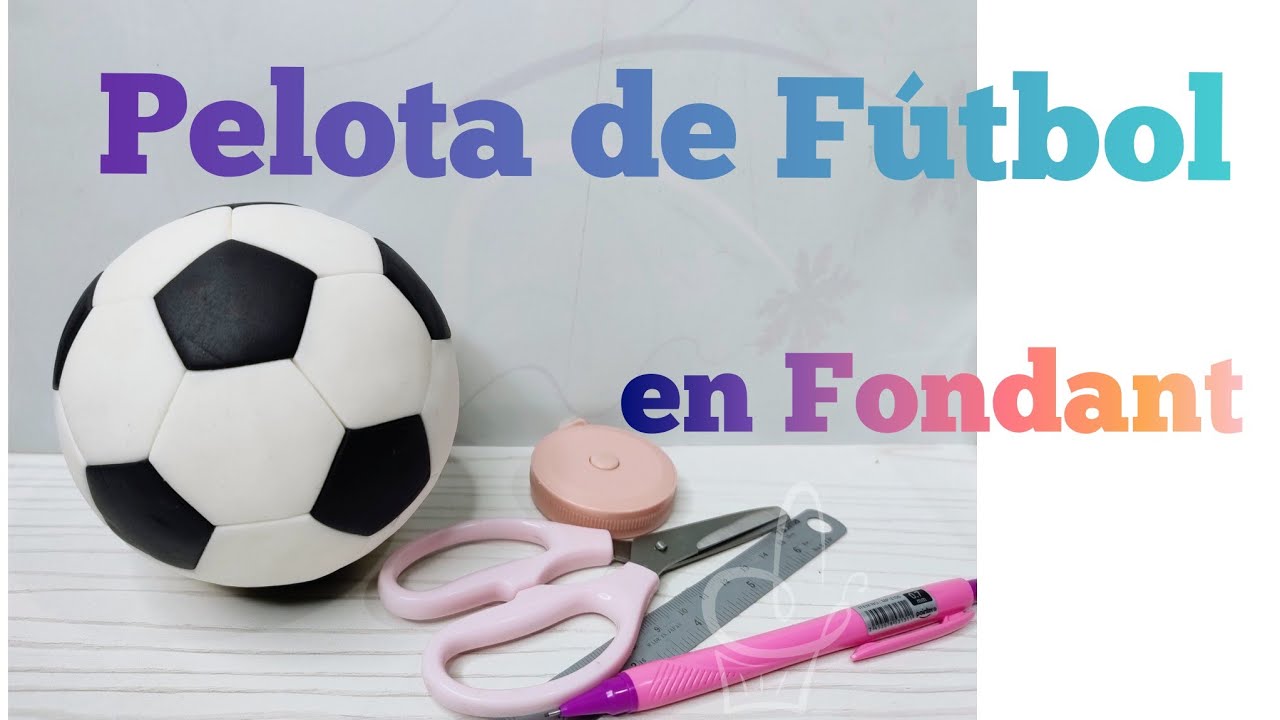 PELOTA DE FUTBOL EN FONDANT