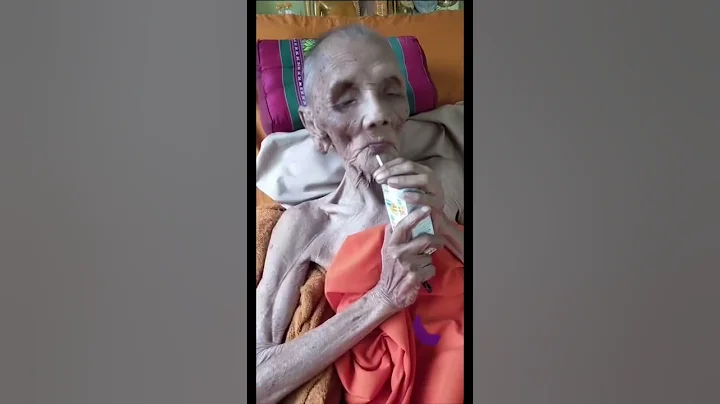 Is this the Oldest Man in the World? 🤯🕵🏻‍♀️ #shorts