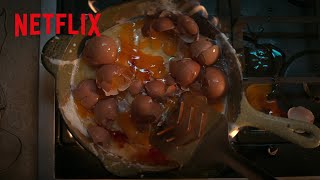 ⚠️閲覧注意 - 悪霊が憑依したママの料理 | 死霊のはらわた ライジング | Netflix Japan