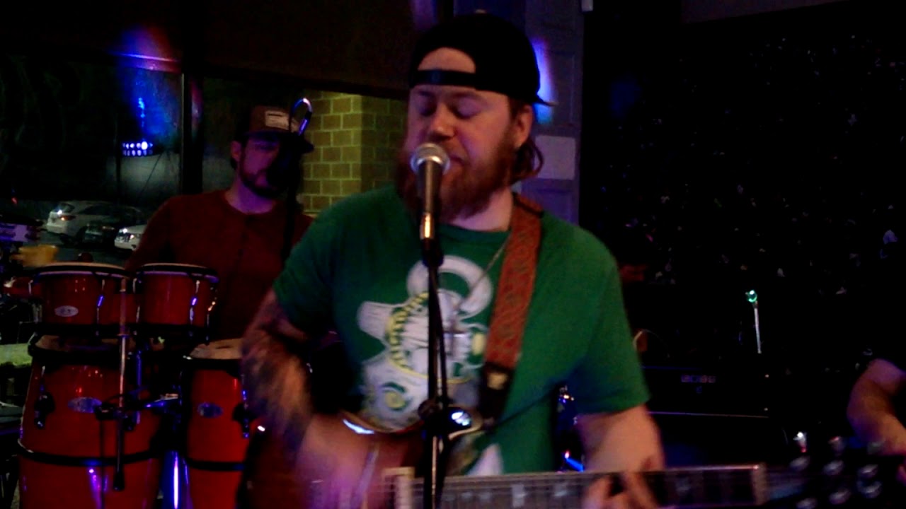 never-look-back-down-by-the-mad-dabbers-youtube