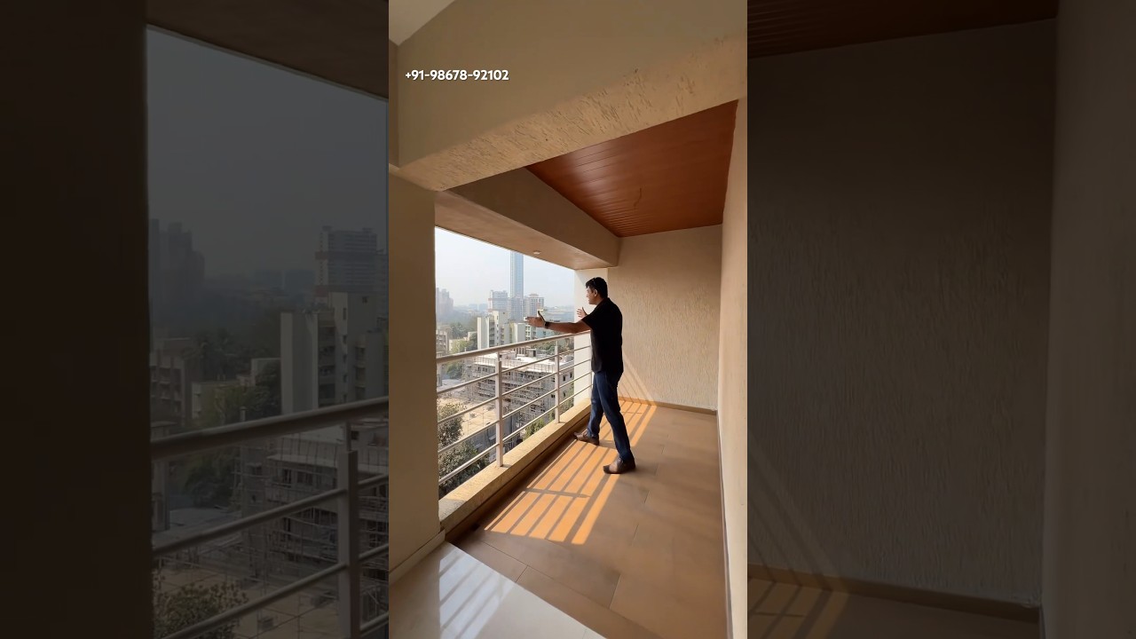 2 BHK с балконом на продажу в Malad W