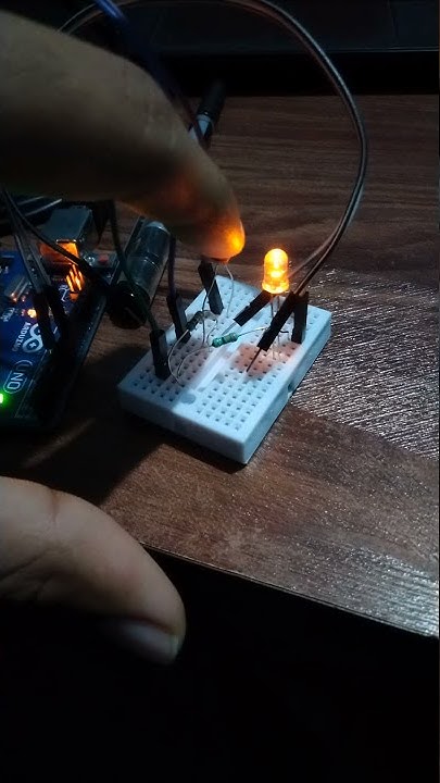 Turning on led automatically when dark using Arduino - YouTube