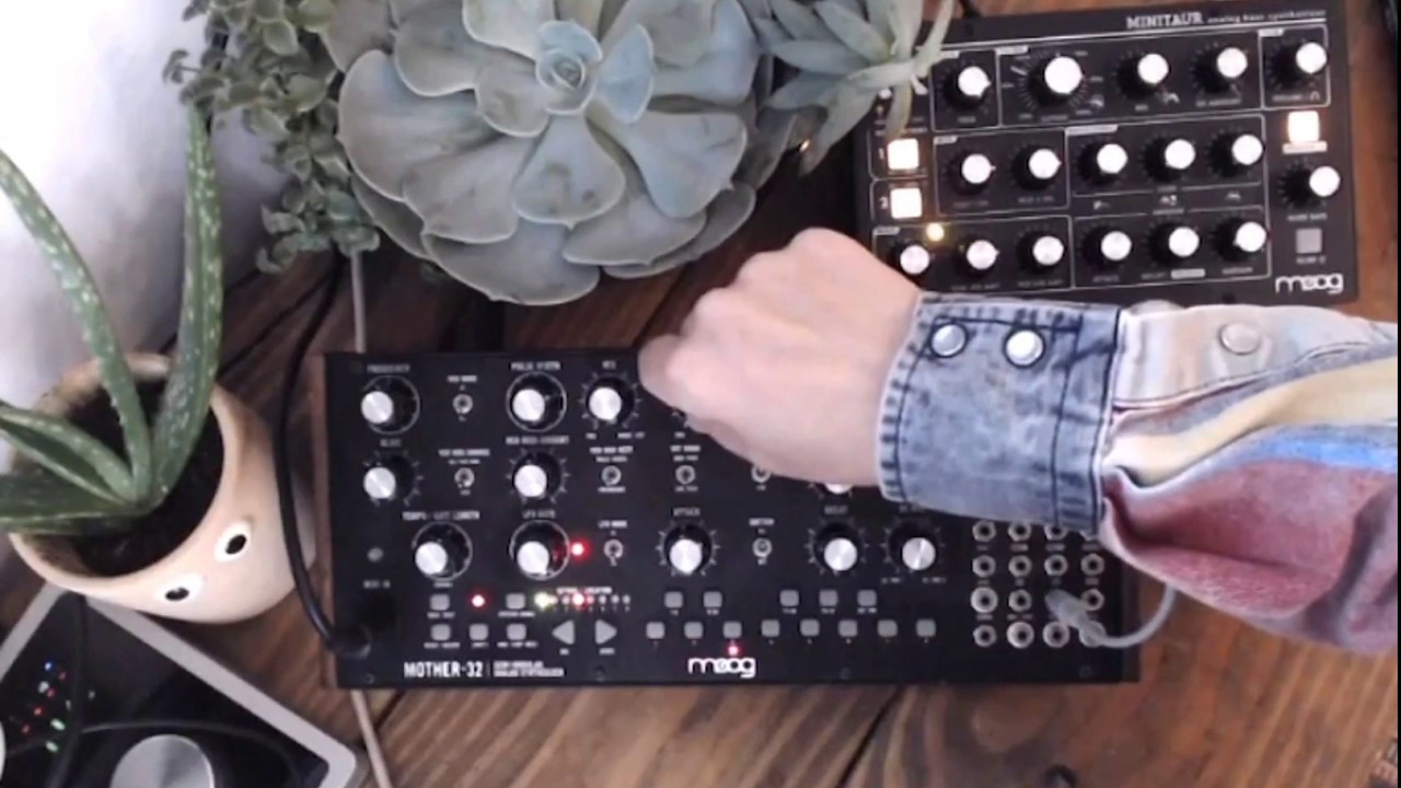 Watch Danz CM - Analog Modular Jam 1 on YouTube Watch Danz CM - Analog Modular Jam 1 on YouTube