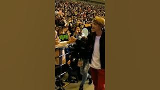 vmin meet our fans 😍💜😘🤗#short #shortsvideo#vmin