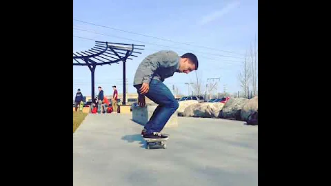 Switch nose manual fakie tre flip