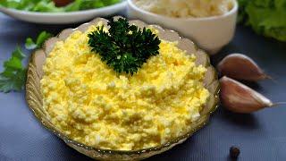 Еврейский салат с плавленным сыром, яйцом и чесноком классический рецепт