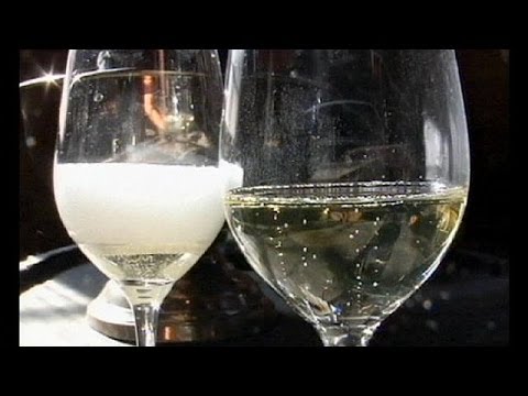 نبيذ بروسيكو الايطالي يتفوق على الشامبانيا في مبيعات 2013