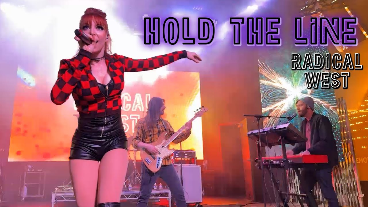 Radical West feat. Lisa Foiles | "Hold The Line" by Toto | Fremont Street Experience, Las Vegas